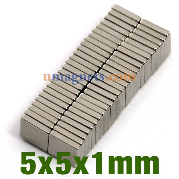 5mm x 5mm x 1mm 厚さの希土類ネオジム ブロック磁石 N35 強力な