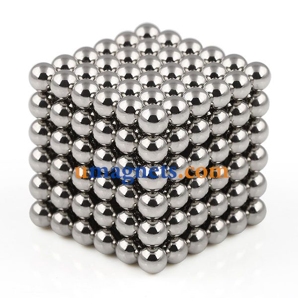 Las pequeñas bolas magnéticas buckyballs 4mm