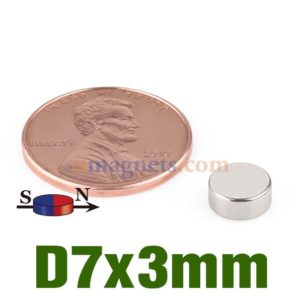 N38 7mm x 3 mm Diametralt Magnetized Neodym Disc Magnet Lille Kraftig NdFeB Runde Radial magneter til salg